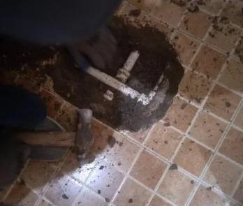 岳阳楼卫生间漏水维修公司为您分享下卫生间渗水如何处理及注意事项
