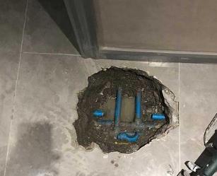 岳阳楼阳台漏水维修公司分享下暖气管道漏水的原因有哪些